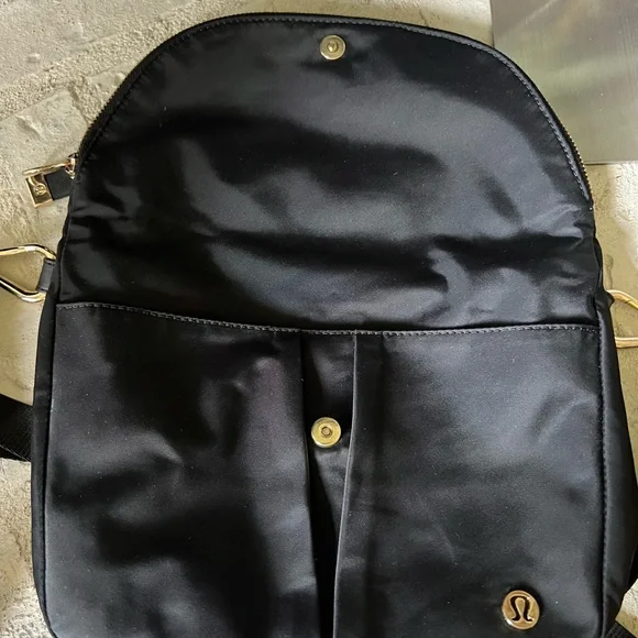 Lululemon All Night Festival Bag Micro 1.5L - Picture 9 of 14